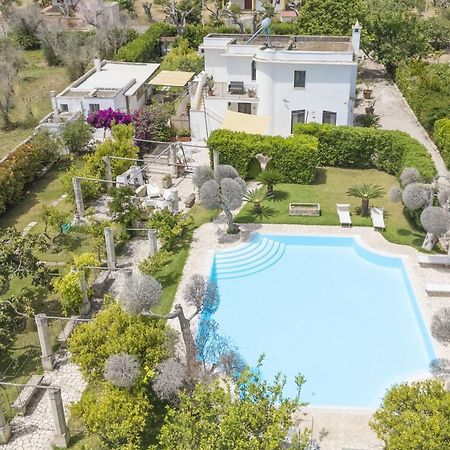 Villa Lisa Garden And Pool - Happy Rentals Melendugno Eksteriør billede