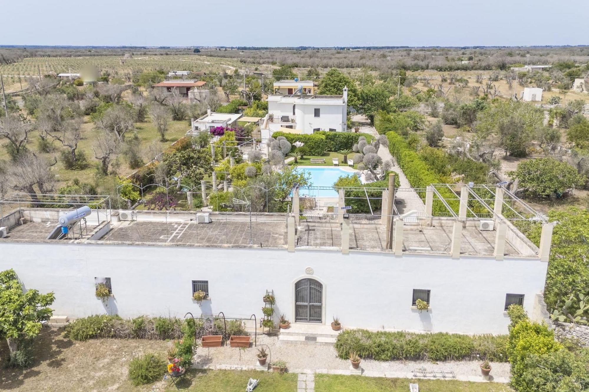 Villa Lisa Garden And Pool - Happy Rentals Melendugno Eksteriør billede
