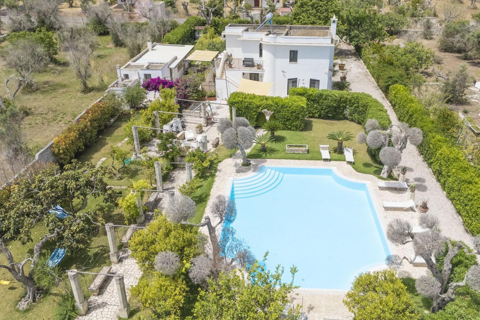 Villa Lisa Garden And Pool - Happy Rentals Melendugno Eksteriør billede